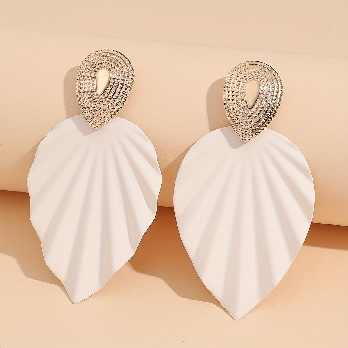 Vintage Leaf Shape Geometric Earrings For Women