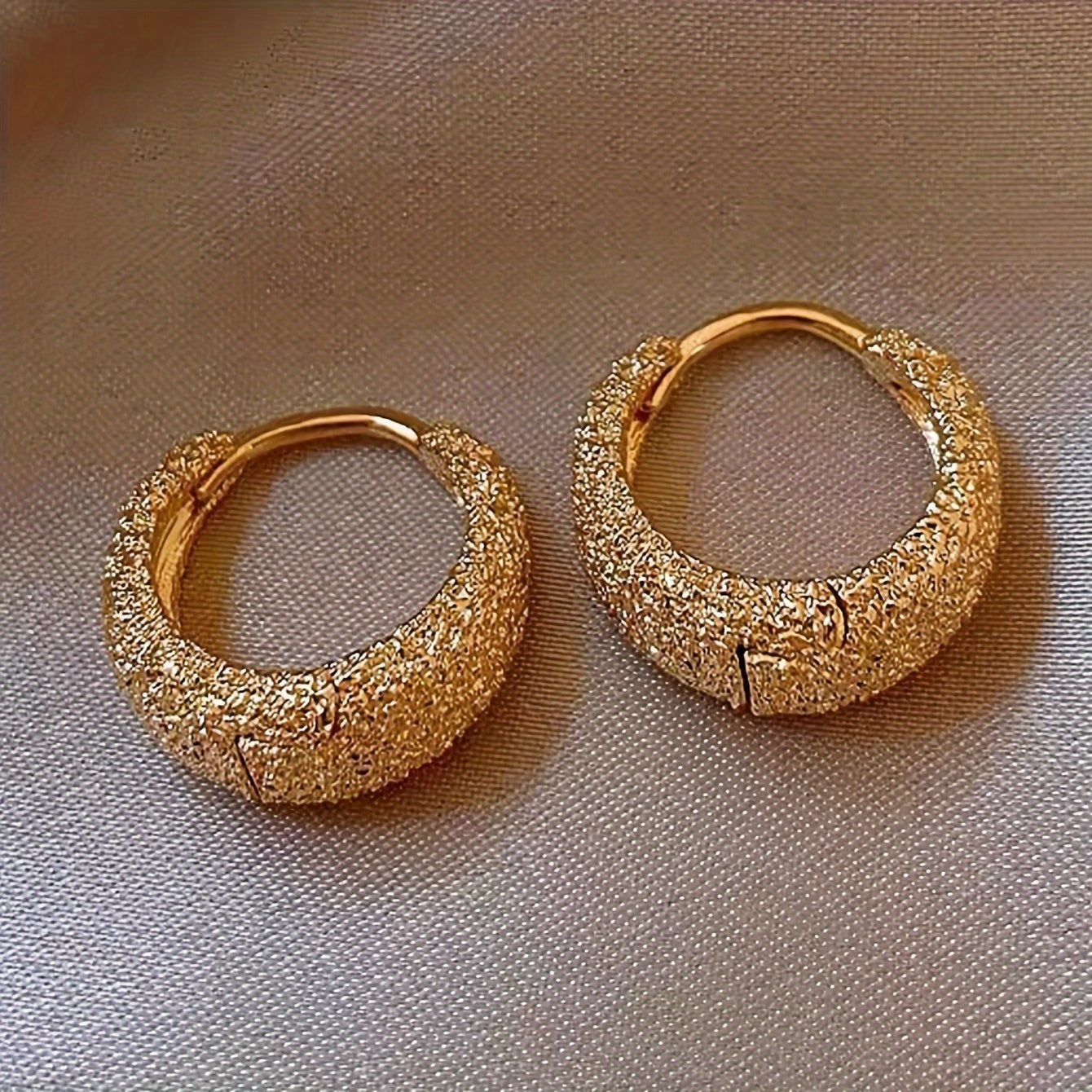 Elegant Vintage-Inspired Hoop Earrings for Women – Fashionable Matte Golden Finish