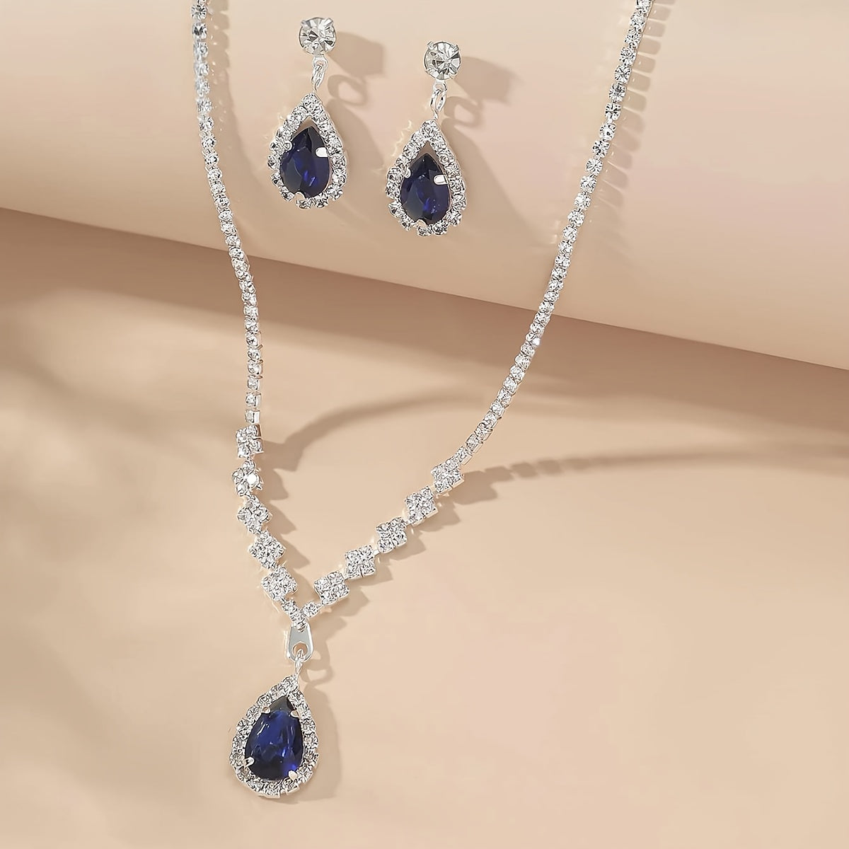 European And American Trendy Claw Chain With Zirconia Necklace And Earrings