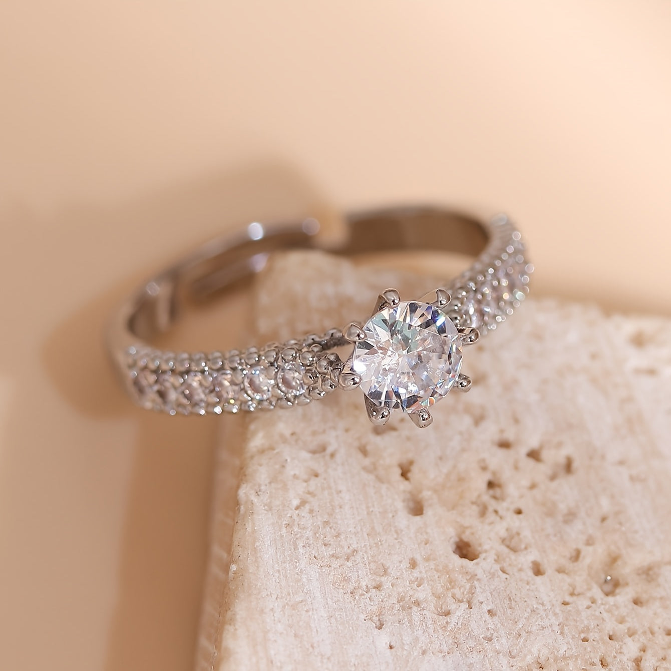 Fashionable, Minimalist, Niche, High-end, Cold-tone Copper Inlay Zirconia Design Ring.