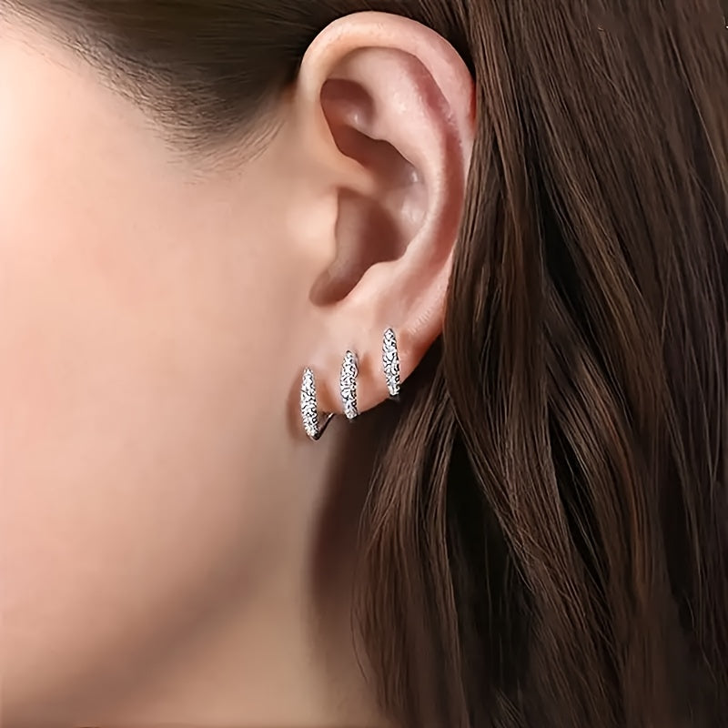 1 Pair Elegant French-Style Curved Claw Stud Earrings, Zinc Alloy with Rhinestone Inlay