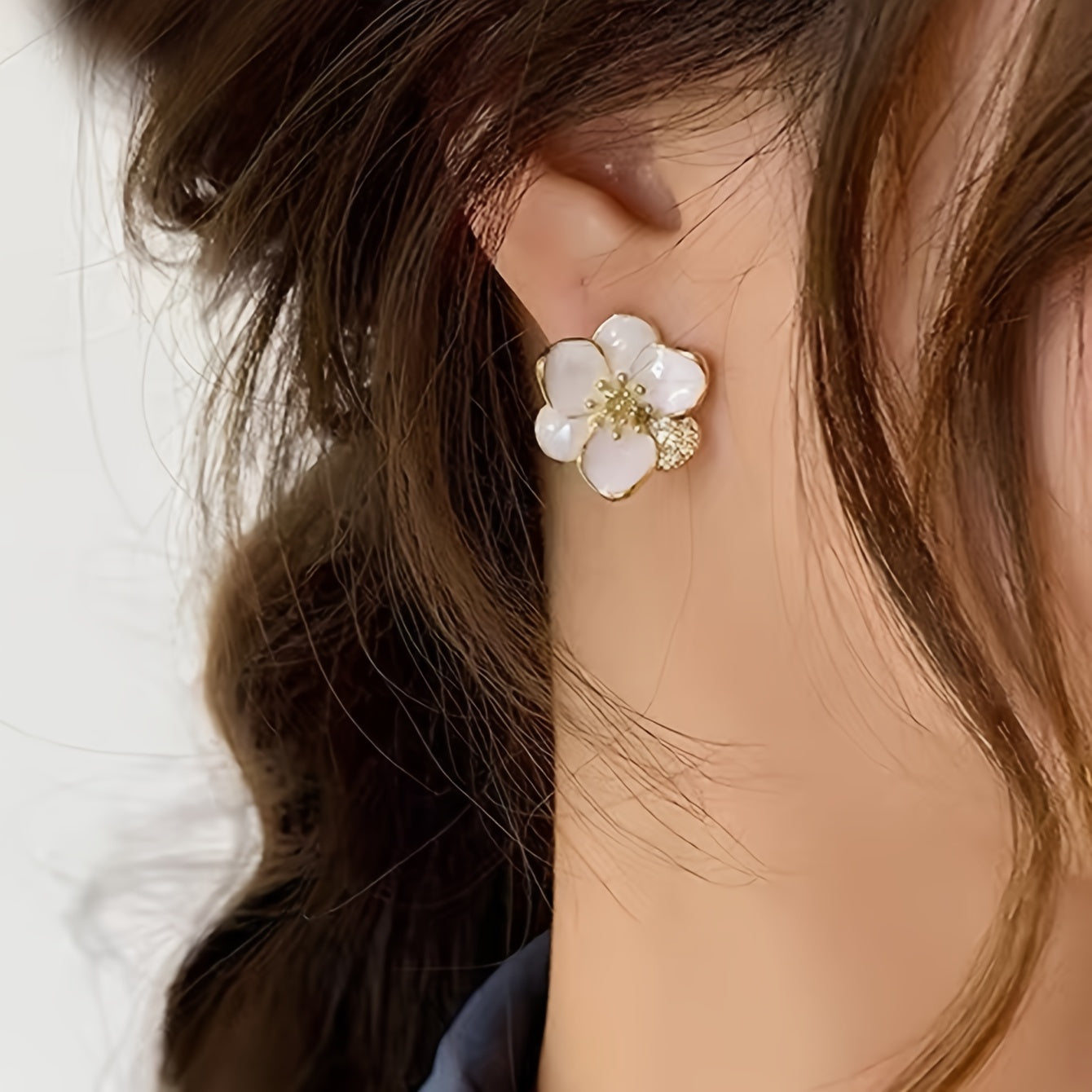 Pretty Sweet Flower Design Stud Earrings Zinc Alloy