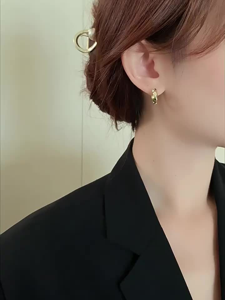 Tiny Exquisite Pleated Hoop Earrings Copper Jewelry Vintage Leisure Style Trendy Female Earrings