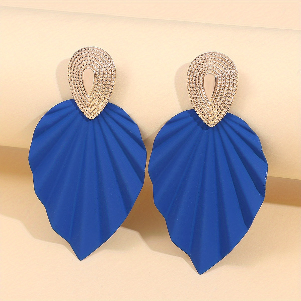 Vintage Leaf Shape Geometric Earrings For Women