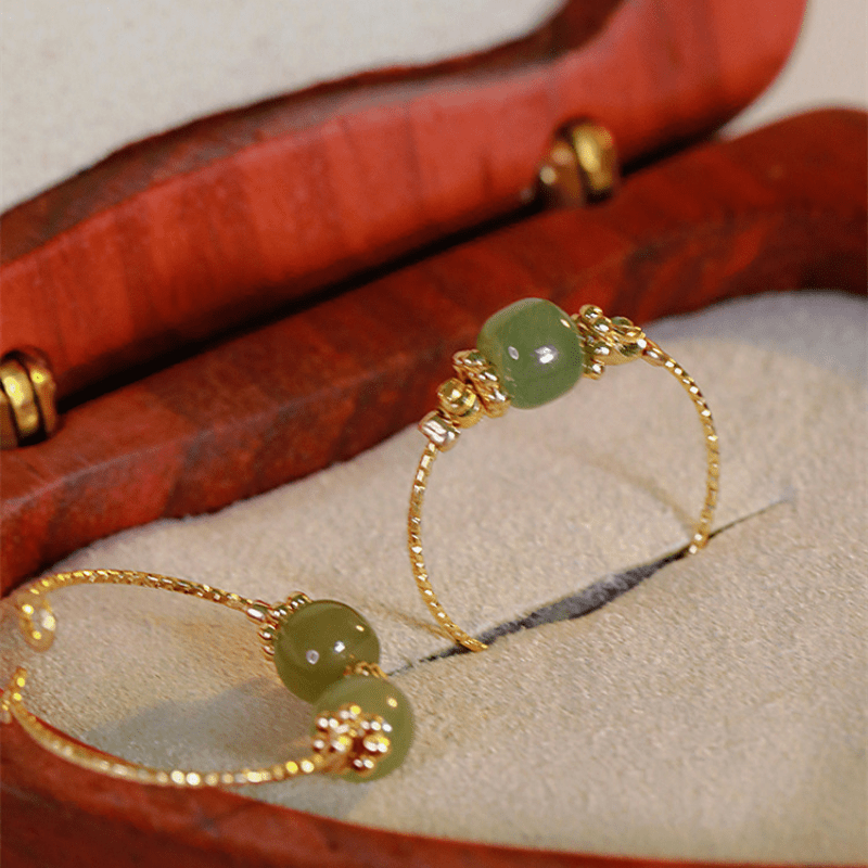 Luxury Copper Ring with Imitation Jade Bead, Elegant Thin Band Design