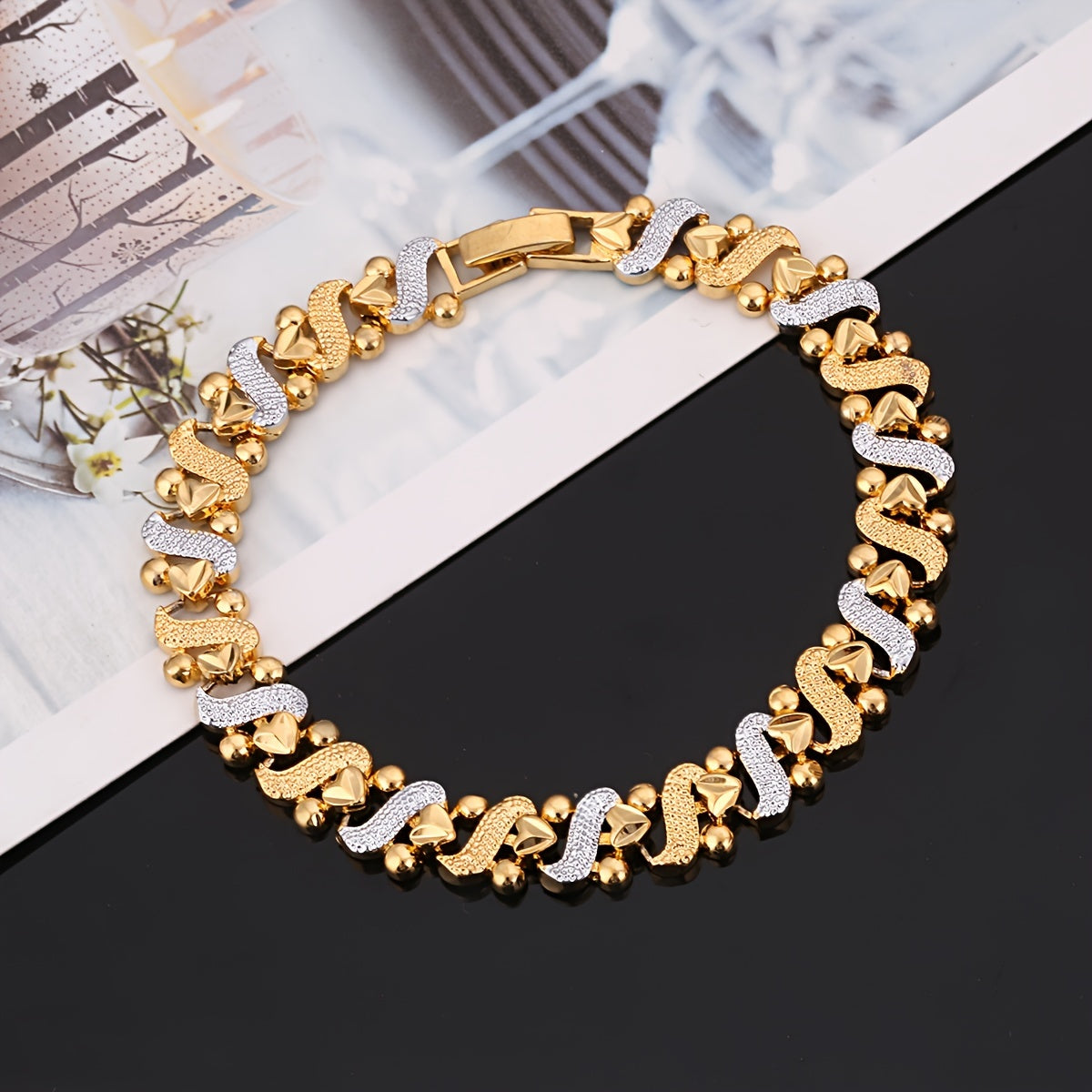 Elegant Style Women's Romantic Heart Bracelet