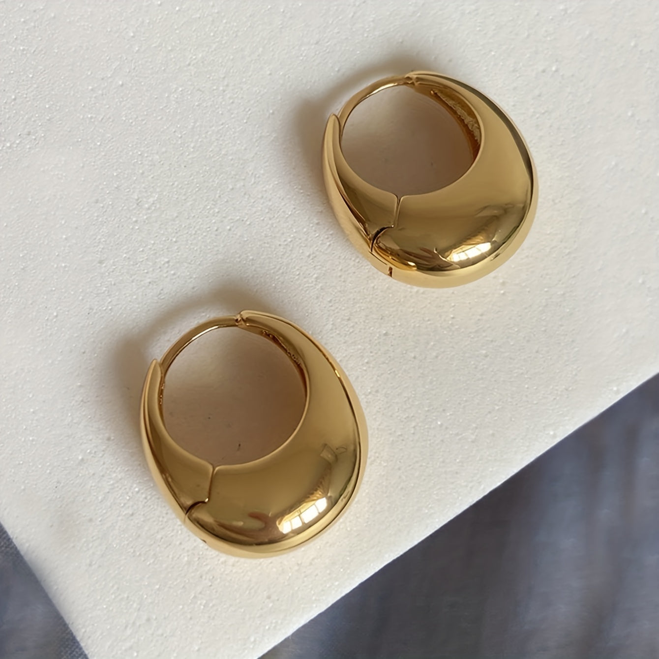 1 Pair Vintage Elegant Geometric Hoop Earrings