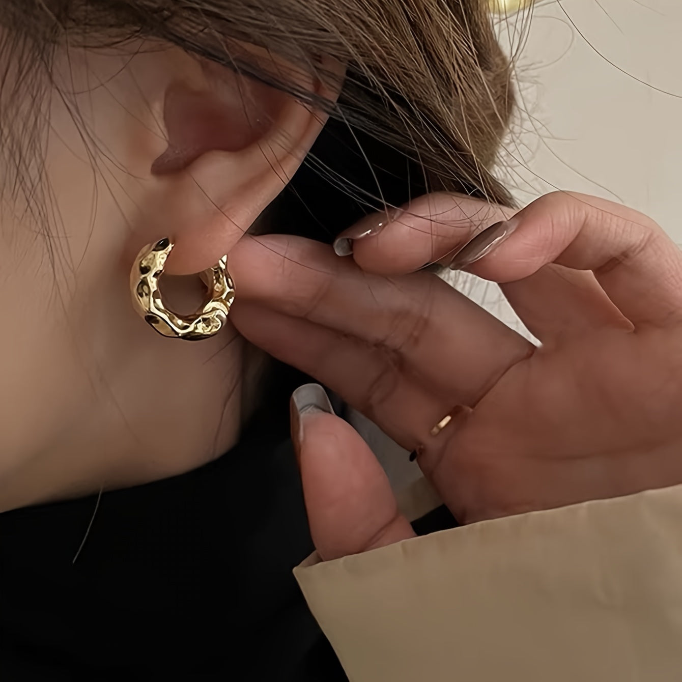Tiny Exquisite Pleated Hoop Earrings Copper Jewelry Vintage Leisure Style Trendy Female Earrings
