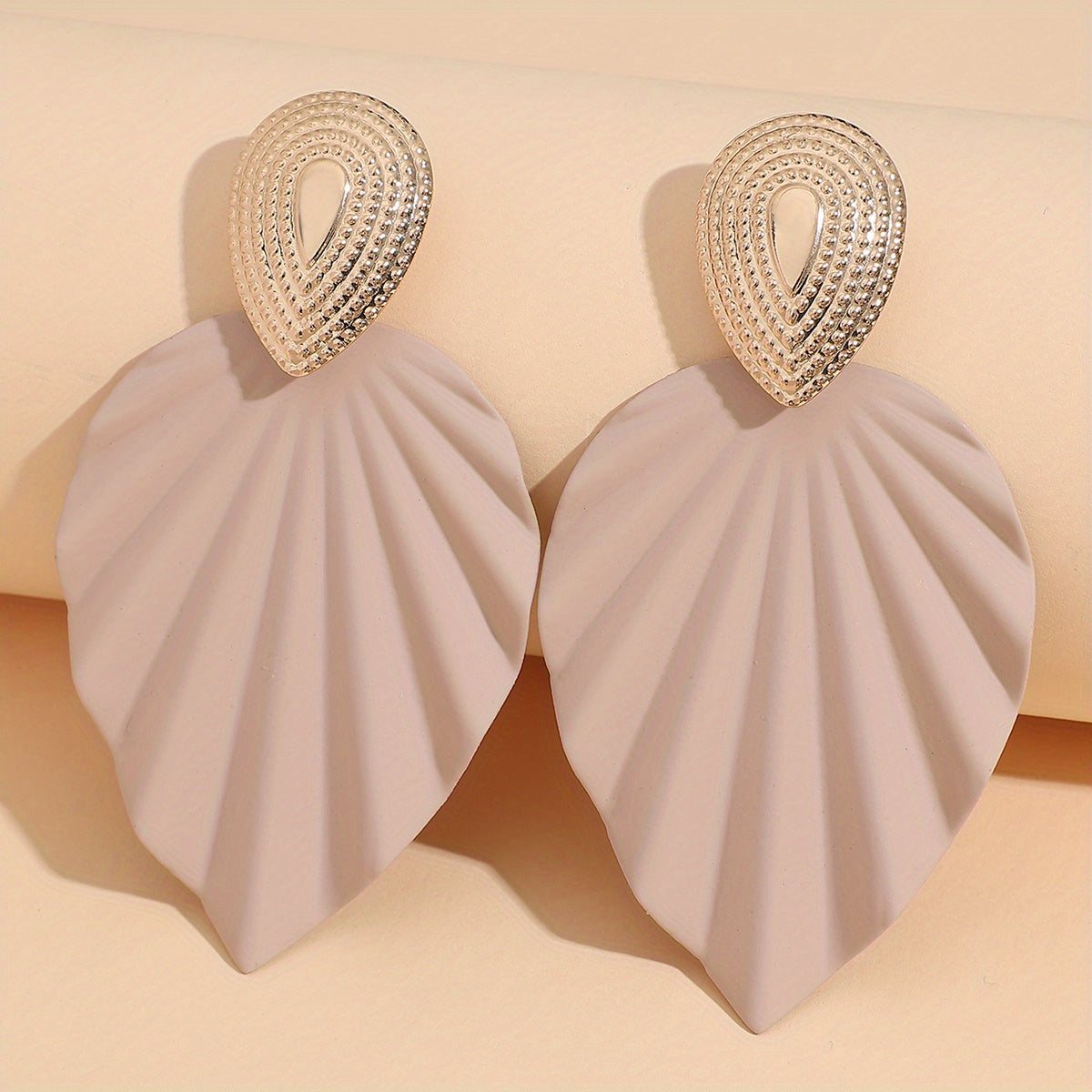Vintage Leaf Shape Geometric Earrings For Women